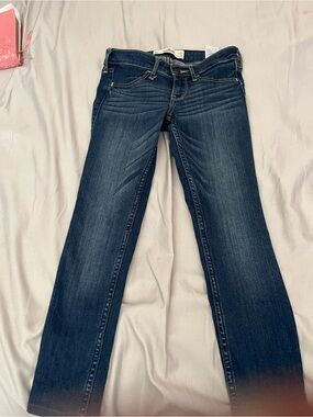 Hollister Women's Dark Blue Skinny Jeans
